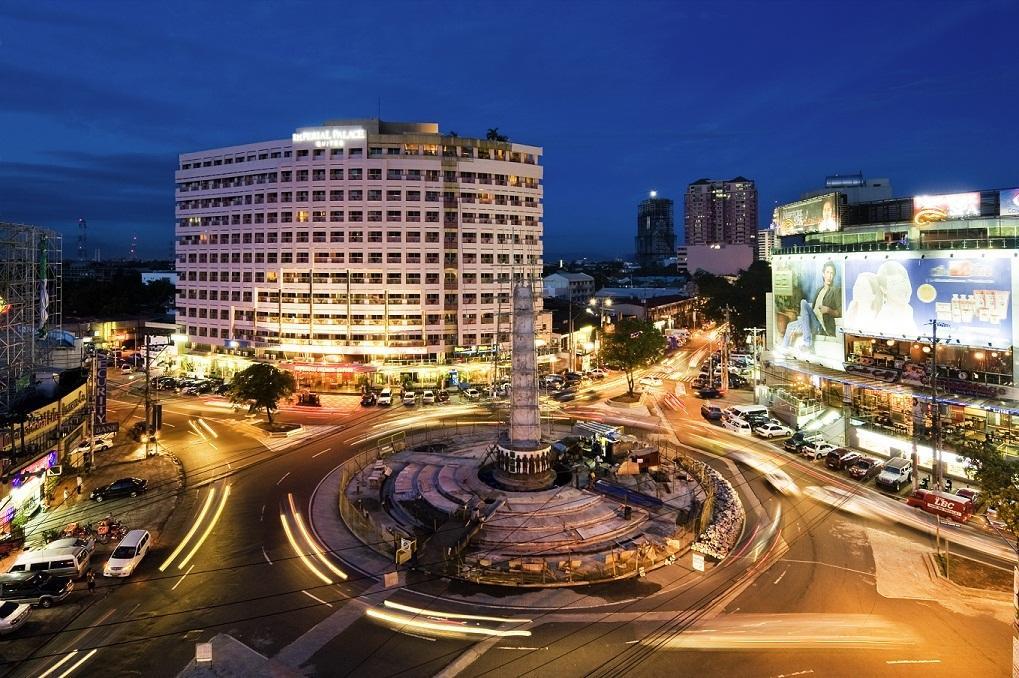 Imperial Palace Suites Quezon City Exterior foto