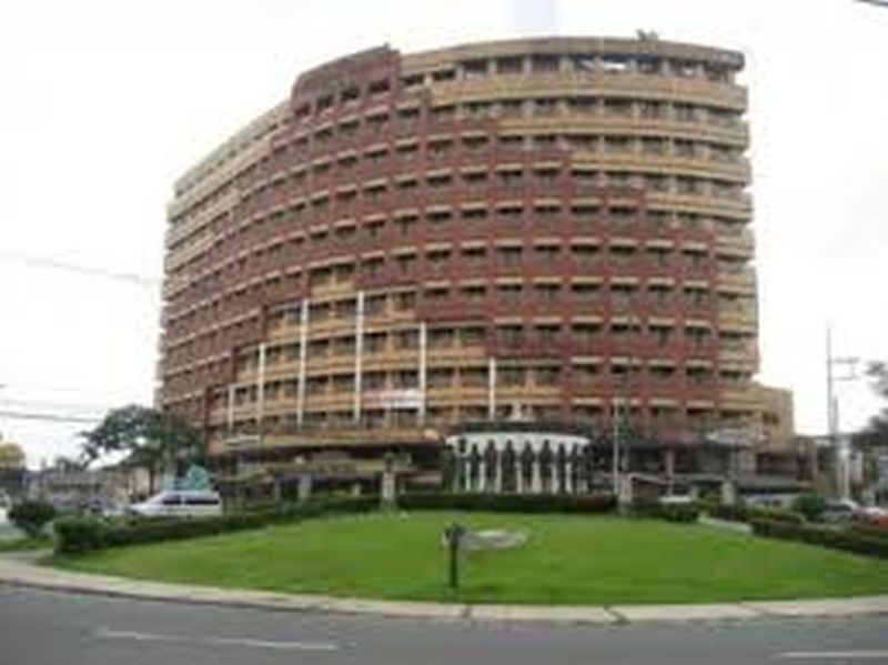 Imperial Palace Suites Quezon City Exterior foto