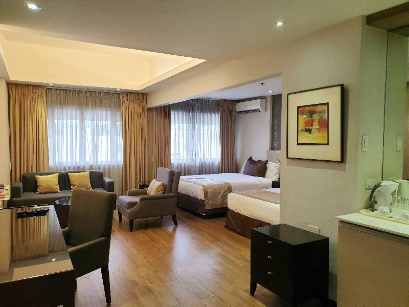 Imperial Palace Suites Quezon City Exterior foto